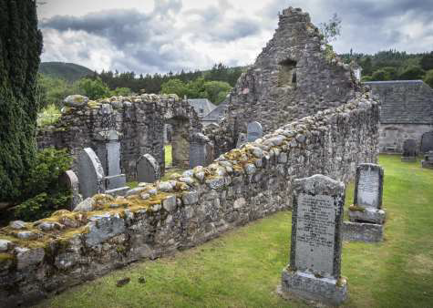 The Kirkyard of Crathie cover