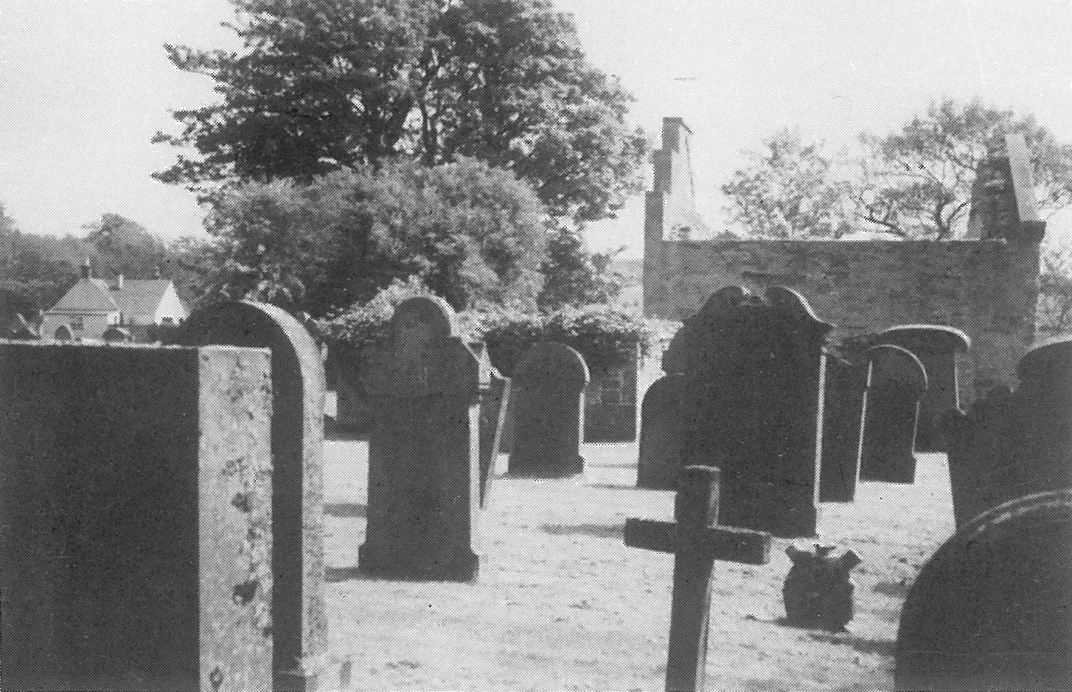 The Kirkyard of Marykirk cover