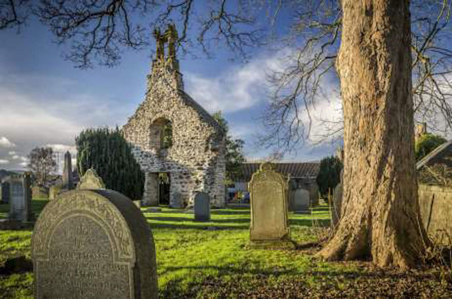 The Kirkyard of Insch cover